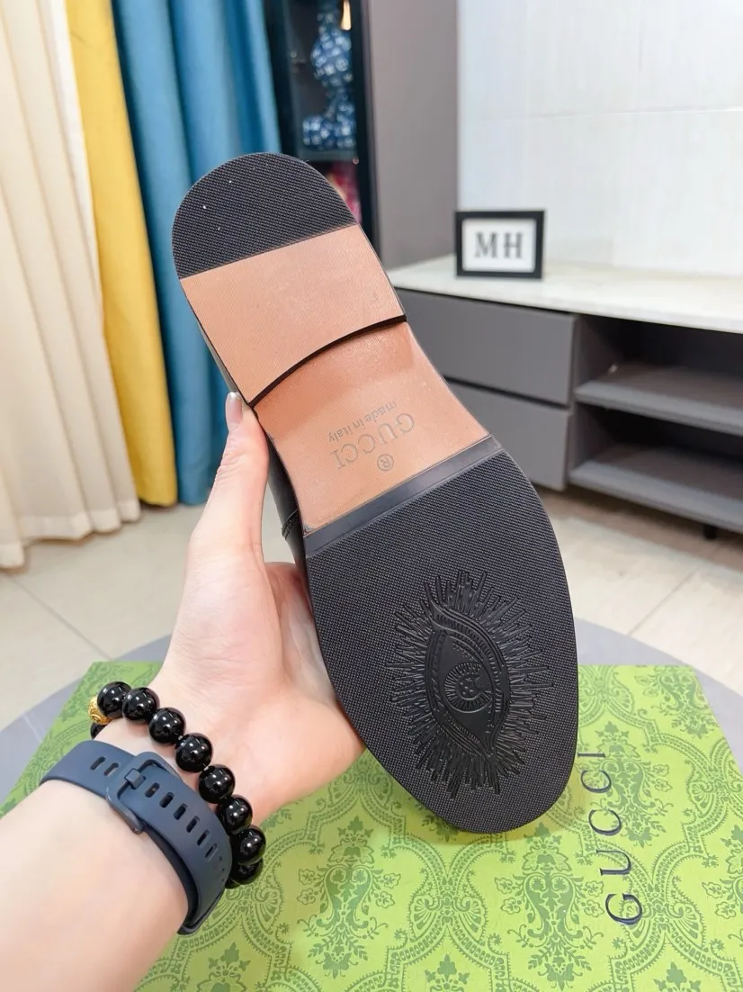 Men's Men's Shoes 💰458🌹🌹【GUCCI】The most popular classic Gucci leather shoes. Synchronized with the official website, the upper is made of Italian open-edge pig ostrich pattern➕cow leather lining, with unique brand and unique craftsmanship. Highlighting the hot style of the new year. Stop hesitating, stop wandering, get it now. Number: 38--44, 45 46 can be customized